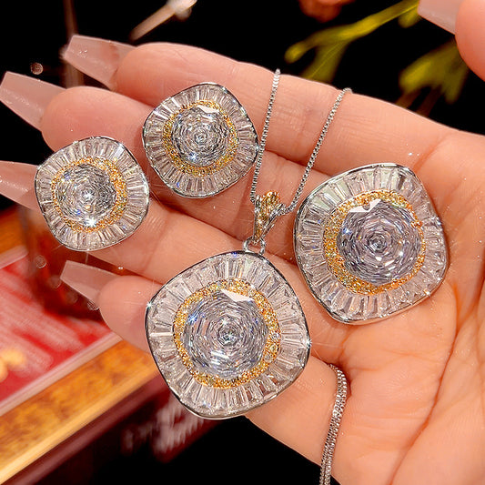 AutumnWinter New Arrival Hua Bi Jewelry Copper Base Gold-Plated Necklace